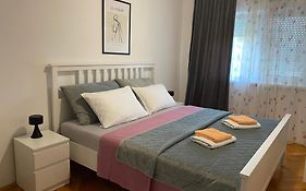Apartment In The City Center